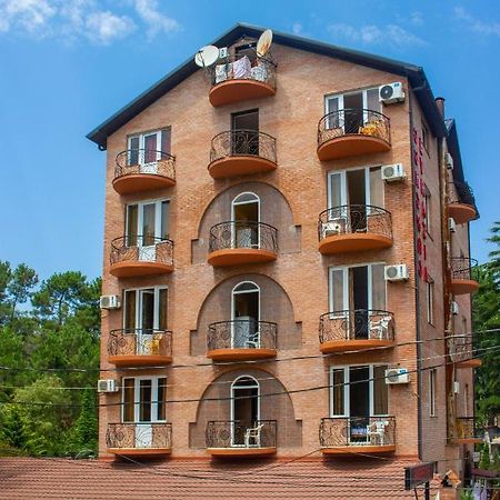 Hotel Evrazia Ureki Eksteriør bilde