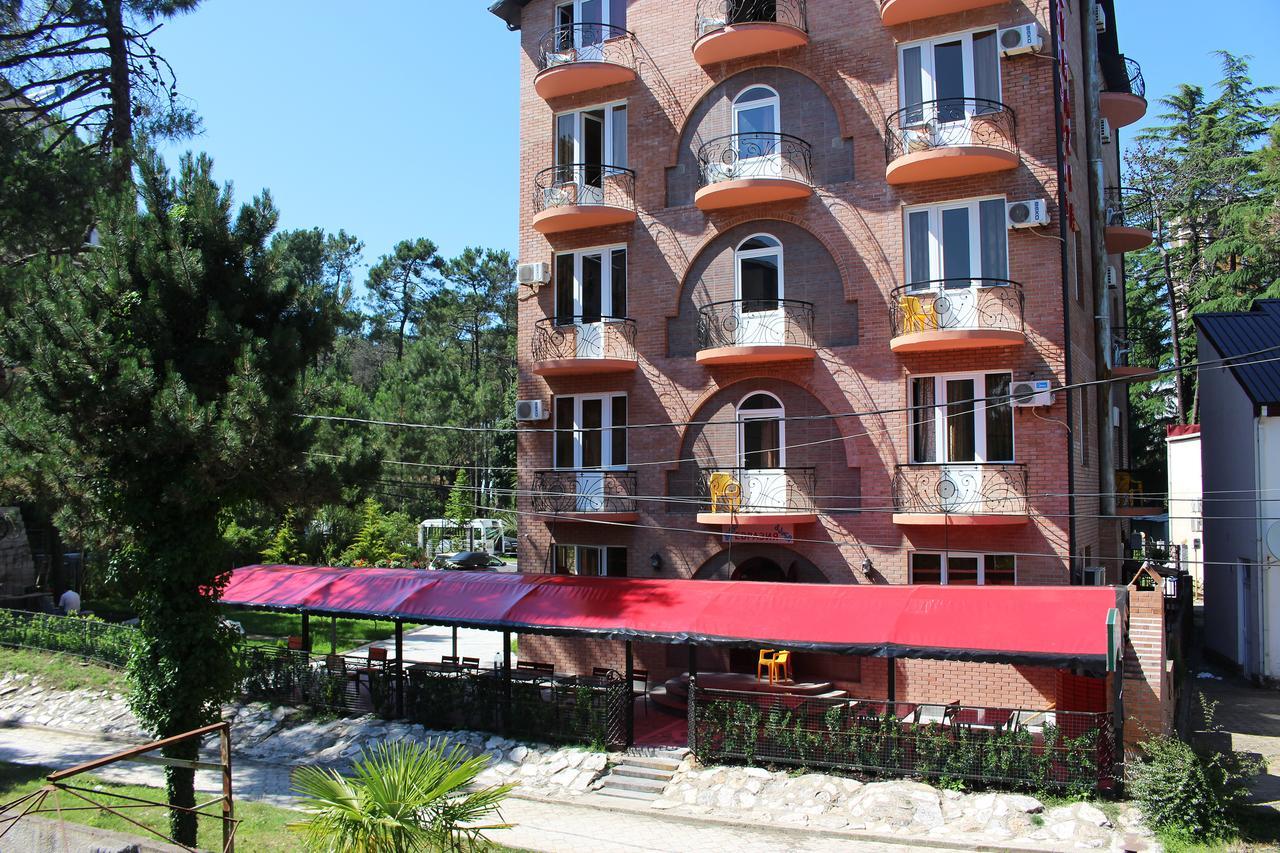 Hotel Evrazia Ureki Eksteriør bilde