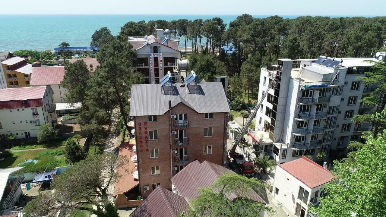 Hotel Evrazia Ureki Eksteriør bilde