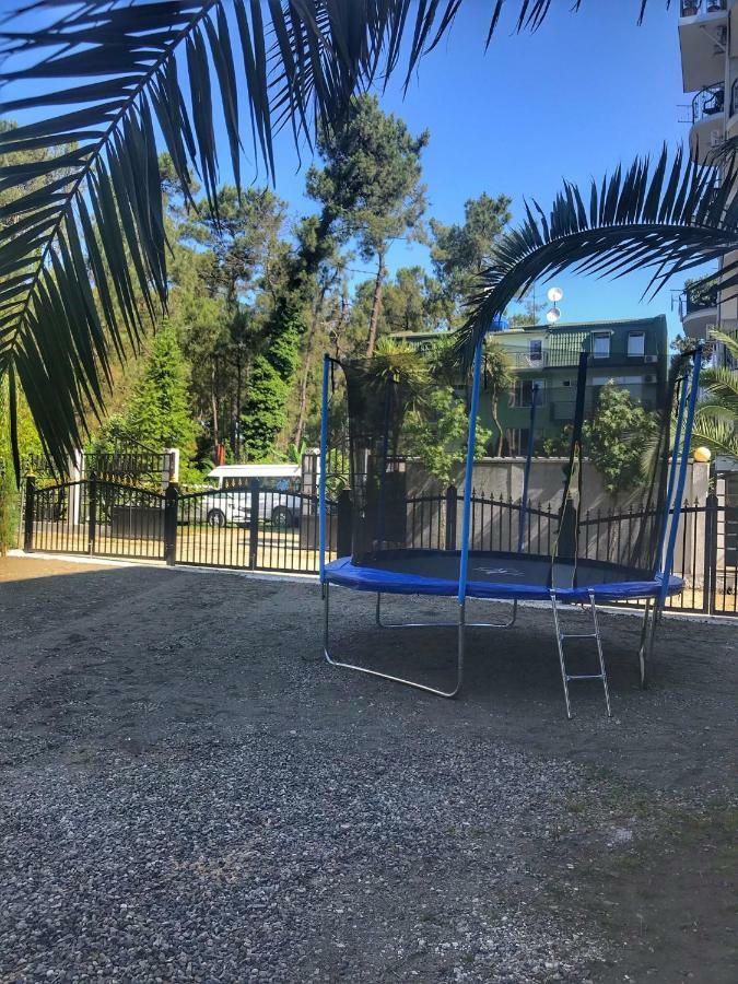 Hotel Evrazia Ureki Eksteriør bilde