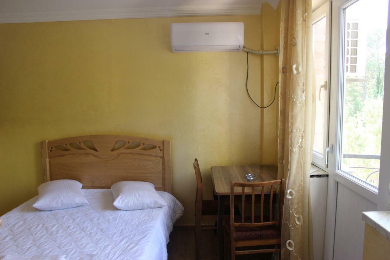 Hotel Evrazia Ureki Eksteriør bilde